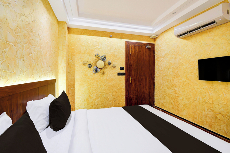 Room 5, Super Hotel O Prayagraj Junction, Kaushambi