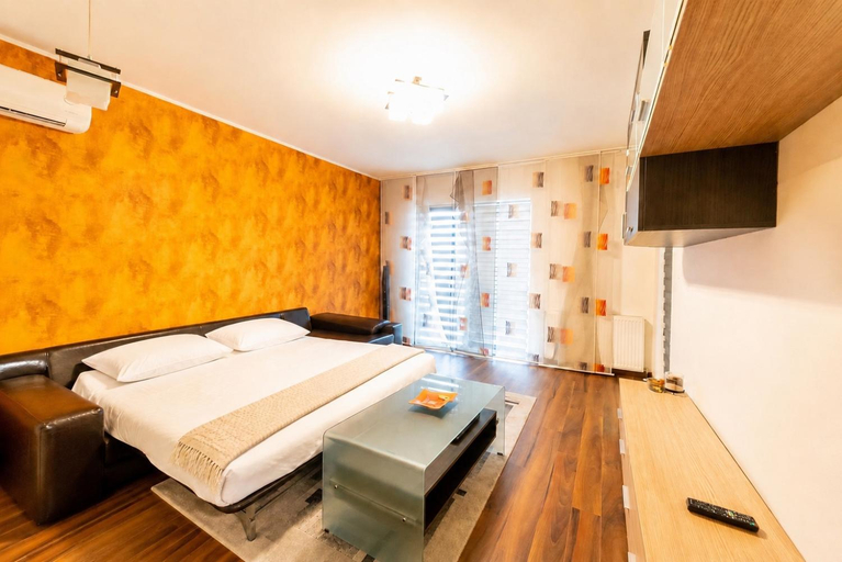 Bedroom 4, Adora Park Signature Stay Free Parking, Arad