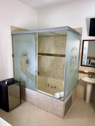 Bathroom 3, Living Montes, Medellín