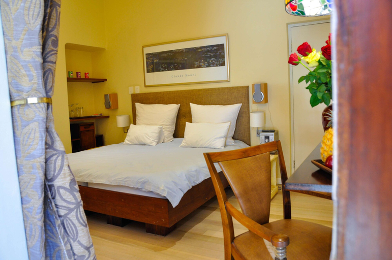Room 4, Rosedene Lodge, City of Cape Town