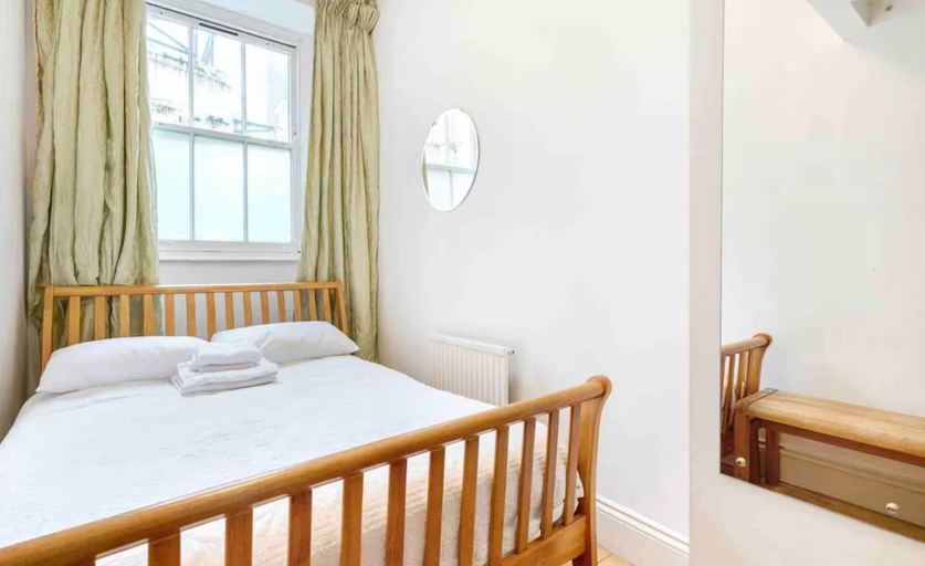 Room 4, Notting Hill 3-bed Apartment, Sleeps 6 With Wifi, London