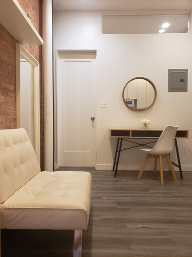 Others 4, Midtown Suite New York, New York