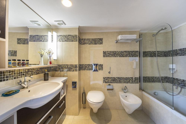 Bathroom 5, Leonardo Kolymbia Resort - Rhodes - All Inclusive, South Aegean
