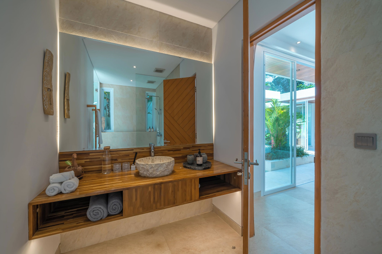 Bathroom 4, Villa June Ubud, Gianyar