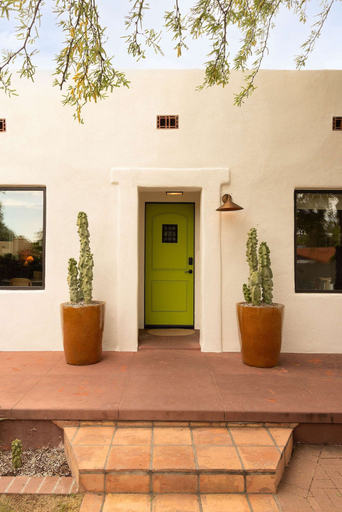 Room 5, The Tucson Bungalow Designer Sam Hughes Retreat, Pima