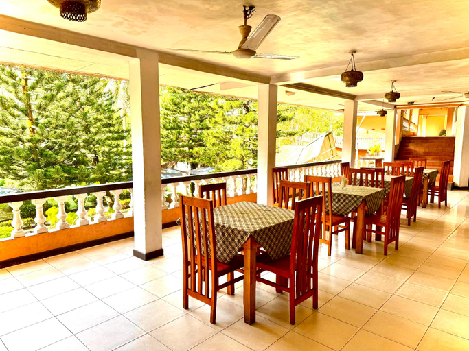 Food & Drinks, Hotel Picturesque , Dehiovita
