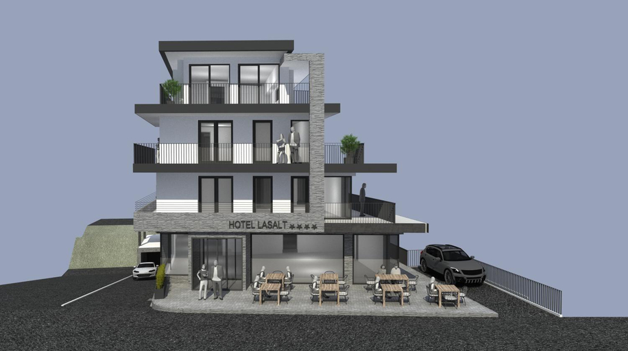 Exterior & Views