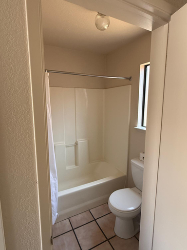 Bathroom 5, Motel 8 Soledad, Monterey
