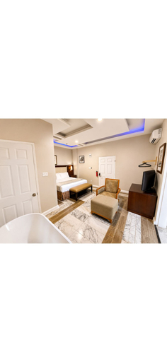 Room 2, Richcastle Hotel, Western Urban