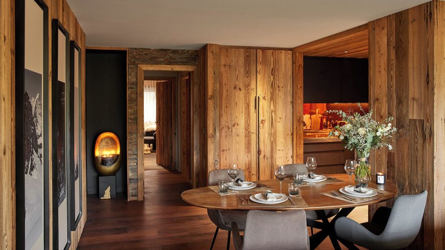 Dining 4, Les Chalets de l’Observatoire, Haute-Savoie