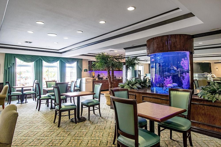 Food & Drinks, Executive Inn Robstown, Nueces