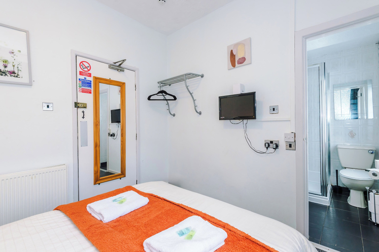 Bedroom 3, Derwent Hotel, Blackpool