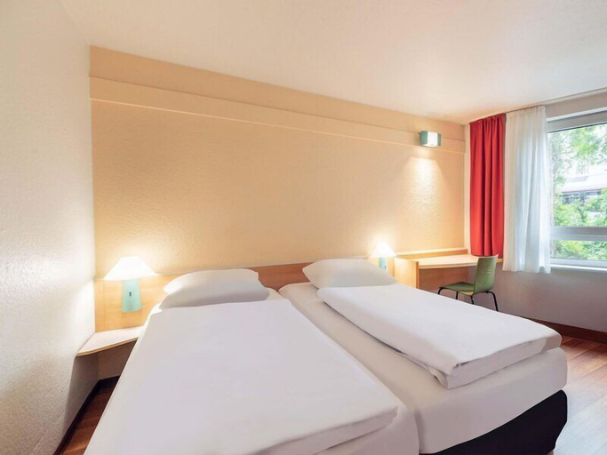 Bedroom 3, B&B HOTEL Essen-Hbf, Essen