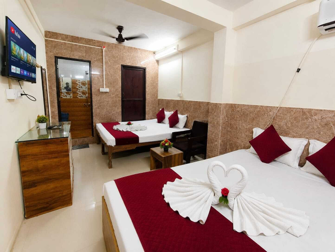 Room 4, Krishna Inn Durgakund, Varanasi