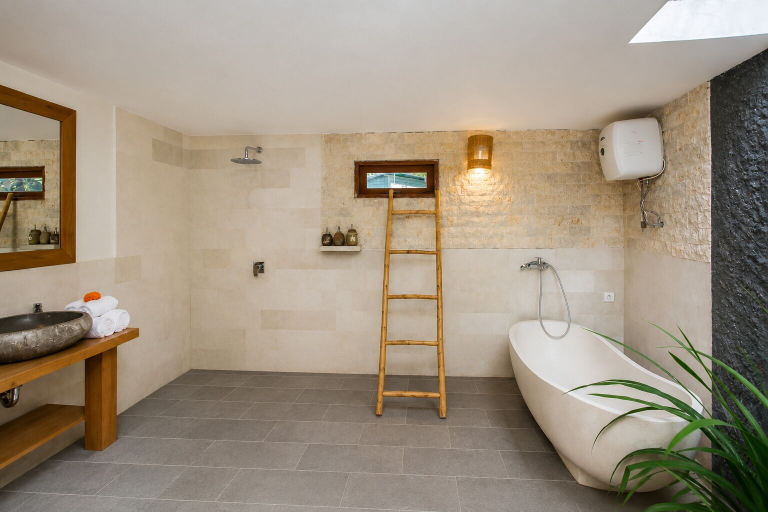 Bathroom 4, Villa Waturenggong Ubud, Gianyar