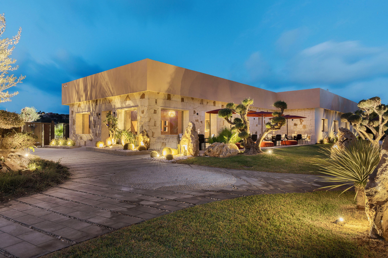 Exterior, Zurafa Resort, Syracuse