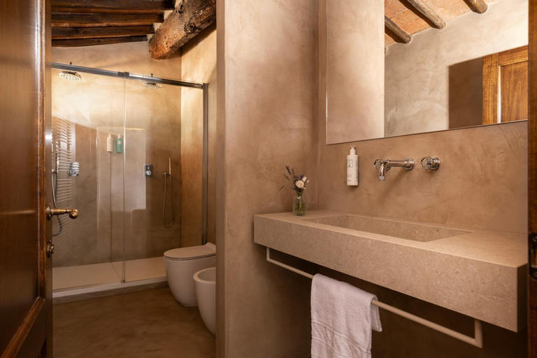 Bathroom 4, Villa Barberino, Arezzo