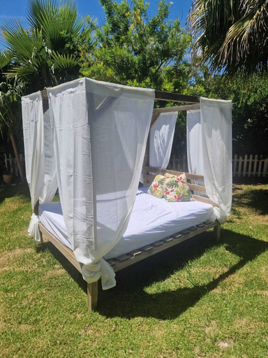 Property grounds 5, Villas de descanso en Valencia, Valencia