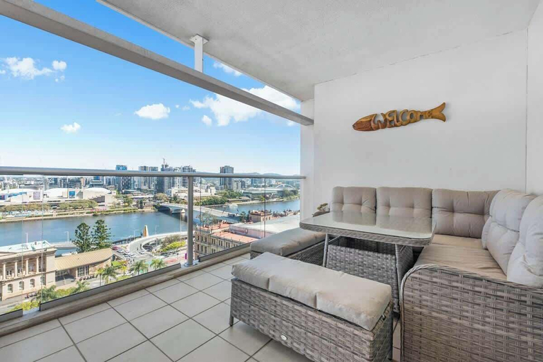 Interior 5, Dress Circle! 2bed/2bath/1car/amazing Views ~ CBD, Brisbane