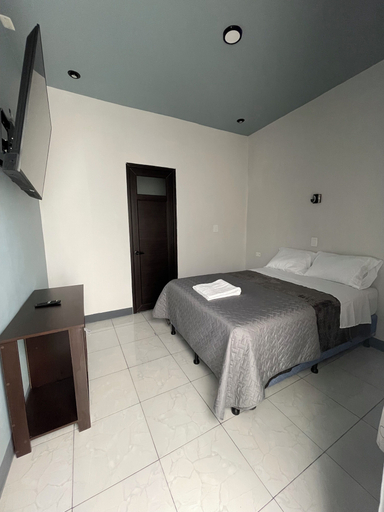 Room 5, Hotel Orquídea, San Juan La Laguna