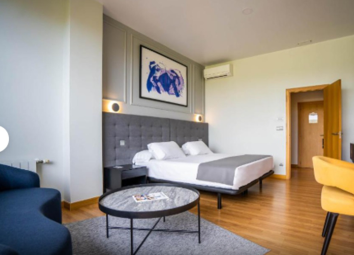 Bedroom 4, Abba Comillas Hotel, Cantabria