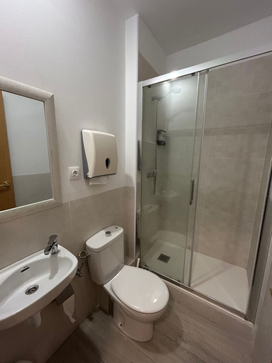 Bathroom 3, Hostal Delfos, Barcelona