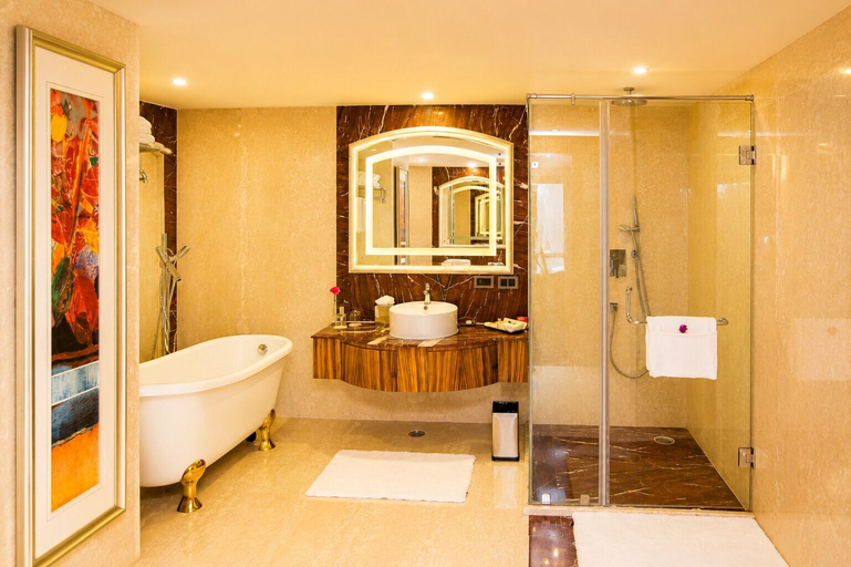 Bathroom 5, Shakun Hotels & Resorts Jaipur, Jaipur