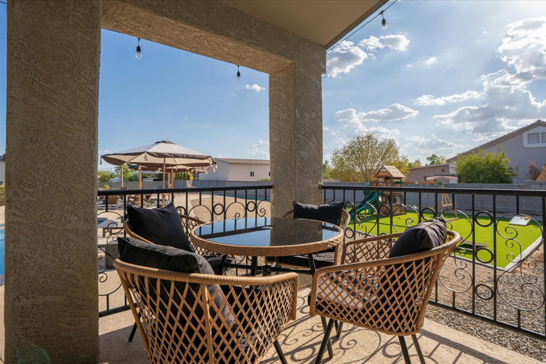 Room 4, Epic AZ Stay Pickleball Putt Putt Heated Pool, Maricopa
