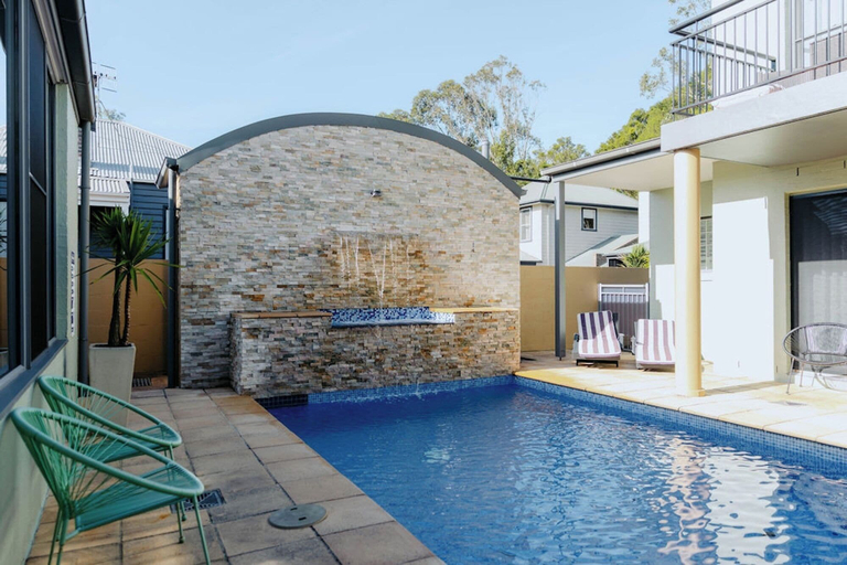 Sport & Beauty 2, Mandala Signature Berry, Shoalhaven - Pt B