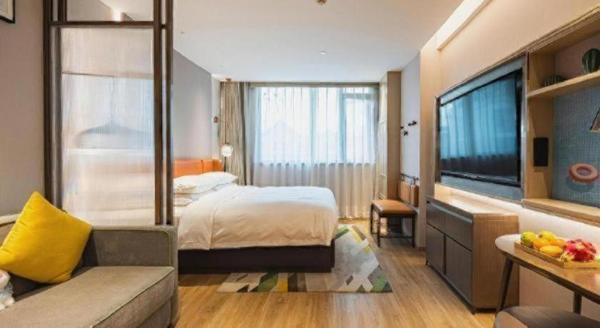 Bedroom, Home2 Suites by Hilton Xishuangbanna, Xishuangbanna Dai