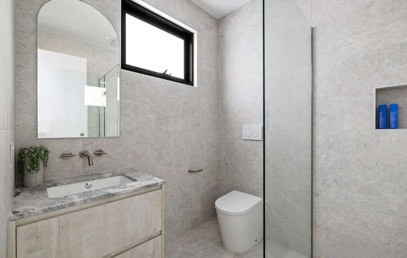 Room 5, El v Luxury in Mount Martha With Gas Heated Pool Bay Views, Melbourne
