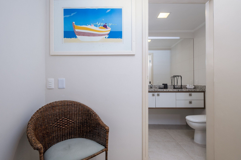 Bathroom 2, Spectacular Suite in a Luxurious Resort Jbv179, Florianopolis