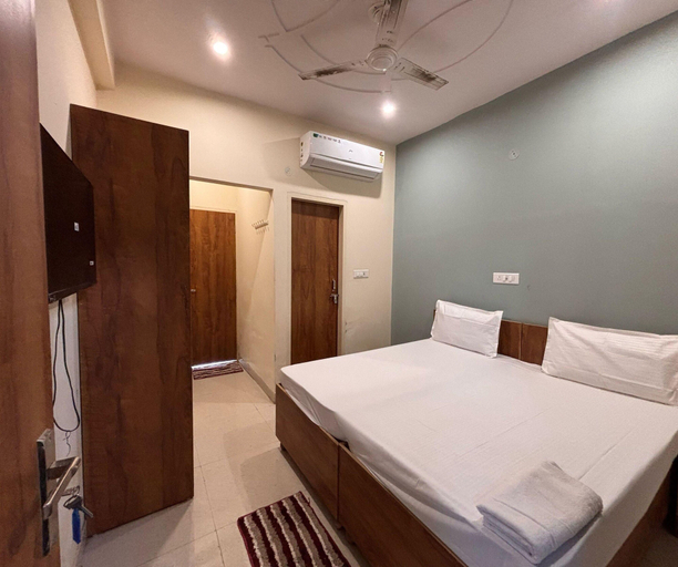 Room 4, Ollection O Sector 95B Gurgaon, Gurgaon