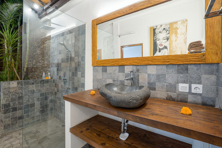Bathroom 4, Villa Shanti, Badung