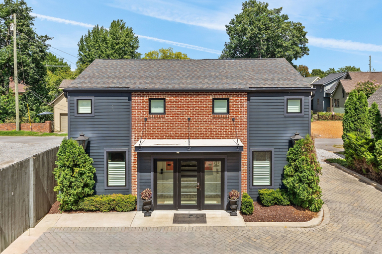 Exterior & Views 2, Germantown Inn, Davidson