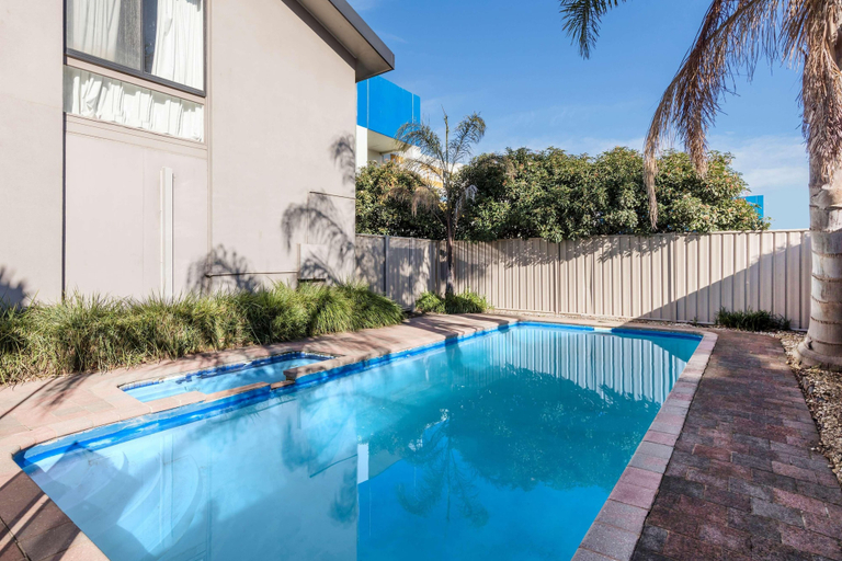 Sport & Beauty 5, Best Western Governor Gipps Motor Inn, Latrobe - Traralgon