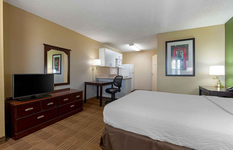 Bedroom 3, Extended Stay America Suites Sacramento White Rock Rd, Sacramento