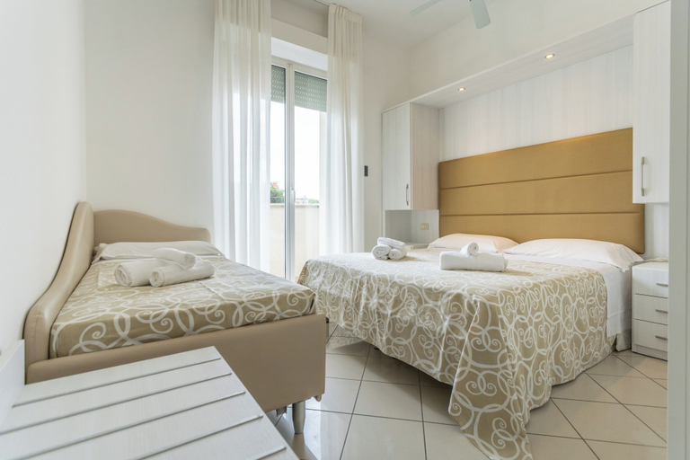 Room 5, Cà d'Oro, Rimini