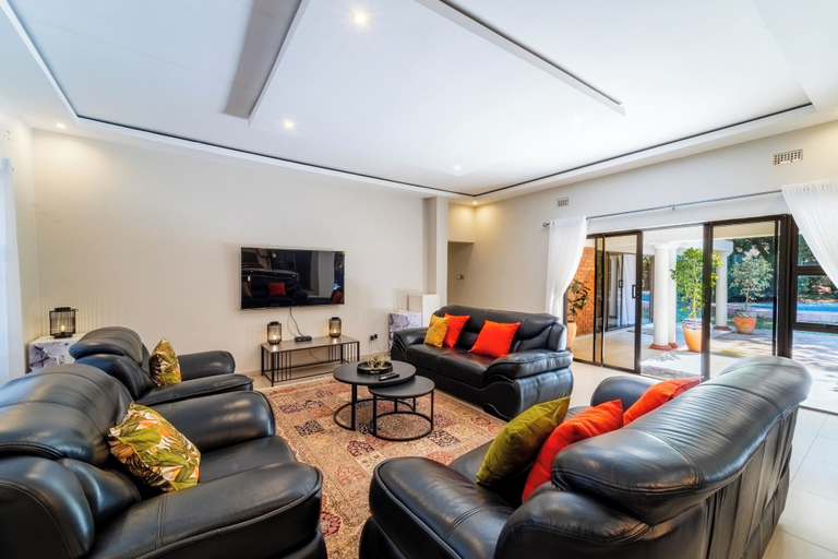 Living area 3, Cosmo Guest House, Hwange