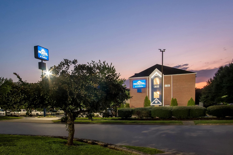Exterior & Views 2, Microtel Inn by Wyndham Georgetown, Scott