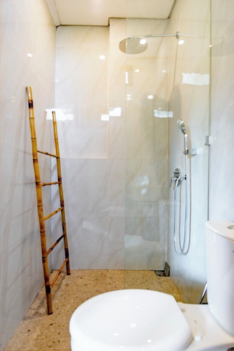 Bathroom 4, Floro Villa Canggu by Dhananjaya Hospitality, Badung