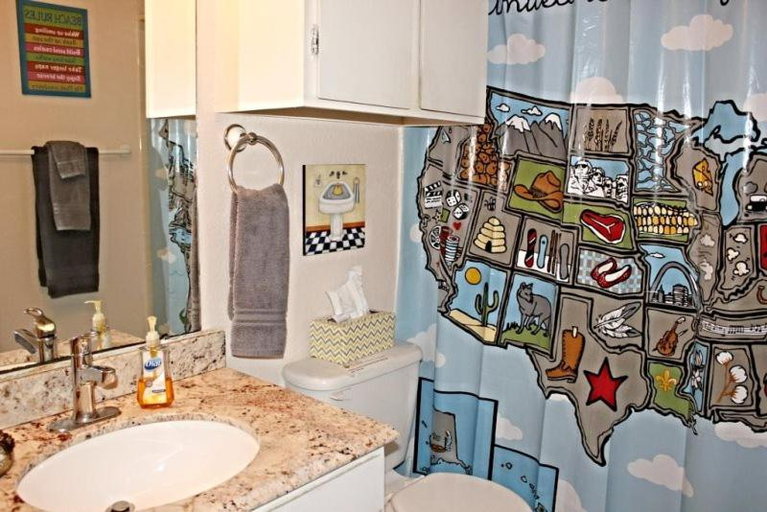 Bathroom 4, Golden Gull, Aransas