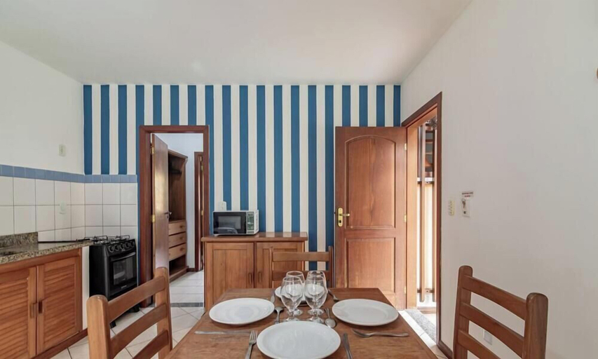 Dining, Comfortable Apartment Beachfront Condo Jso0007, Porto Seguro