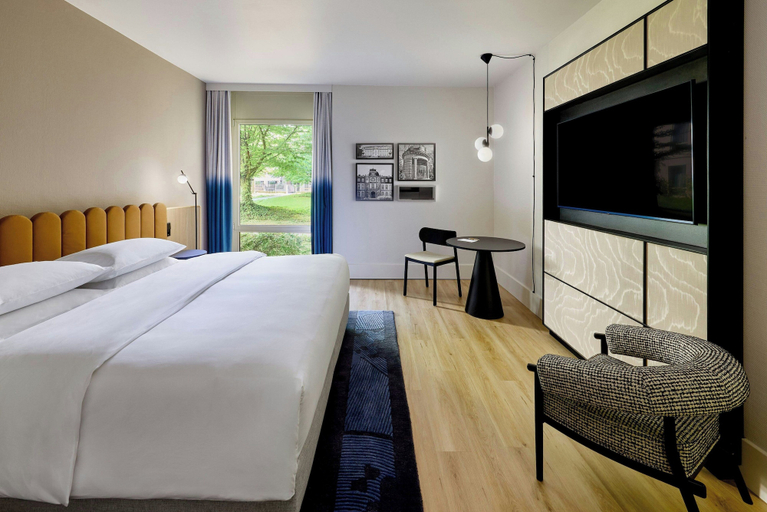 Bedroom 3, Sheraton Offenbach Hotel, Offenbach am Main