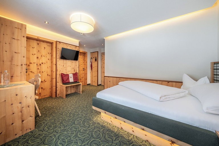 Bedroom 3, Hotel Schöpf, Imst