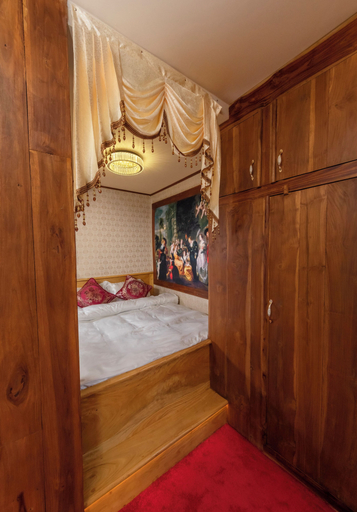 Room 3, Mahaeliya Rock Castle, Nuwara Eliya