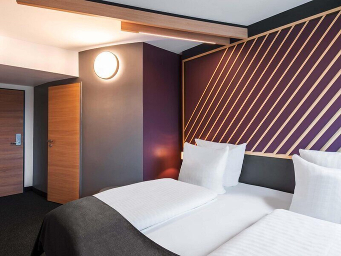 Bedroom 3, B&B Hotel München-Messe, München