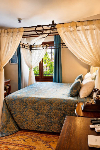 Bedroom 4, Villa Sphendone Suites, Fatih