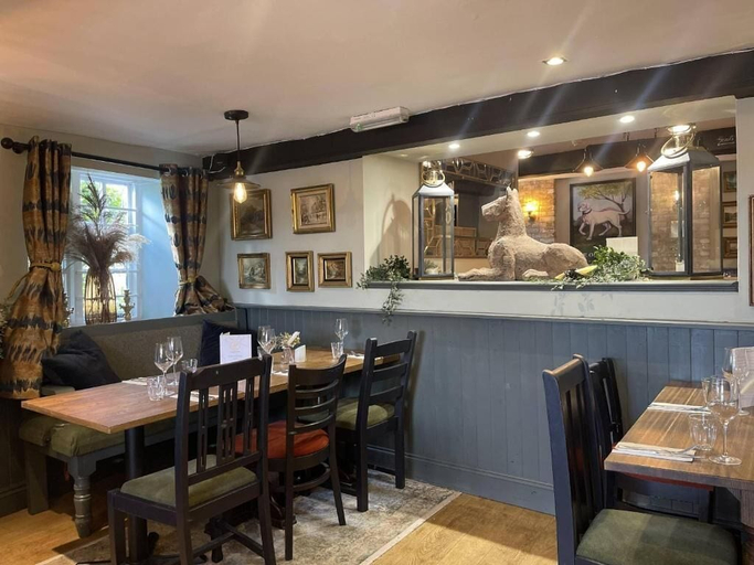Food & Drinks, The Old Talbot Rooms MK Towcester, Northamptonshire