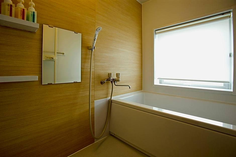 Bathroom, Ryokan Fukujyuso, Shima